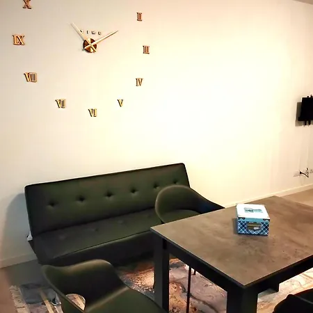 Miriam Apartment *